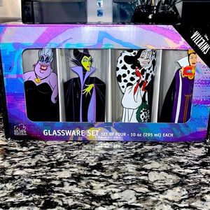 Brand New Disney Villains Silver Buffalo 10-Ounce Tumbler Glasses| Set Of 4